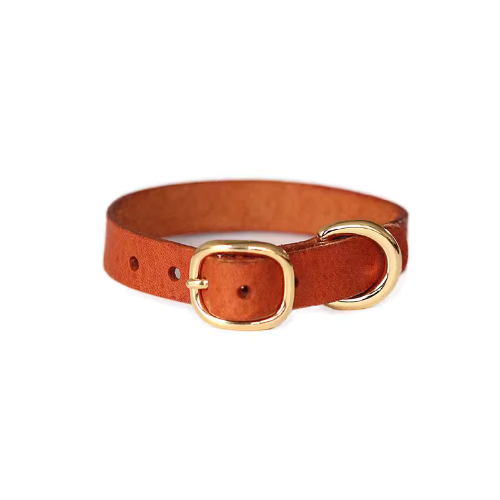 Brown square buckle Smooth Calfskin Leather Buckle Cat Collar: A luxurious brown leather collar with a square buckle, crafted from smooth calfskin leather for your stylish feline companion.
